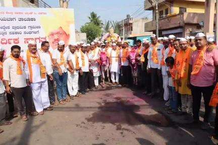 ರಾಯಬಾಗ: ಭೇದವಿಲ್ಲದೆ ಸರ್ವರನ್ನು ಅಪ್ಪಿಕೊಂಡು ಬದುಕಿದ  ಬಸವಣ್ಣನವರು: ಪಟ್ಟಣದಲ್ಲಿ ಶಾಸಕ ದುರ್ಯೋಧನ ಐಹೊಳೆ