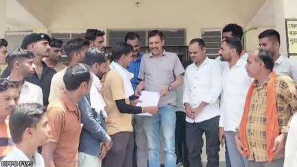 गंगधार: गंगधार में ग्रामीणों ने शम्भु सिंह हत्याकांड के आरोपी का अवैध निर्माण हटाने की मांग की, 48 घंटे का दिया अल्टीमेटम