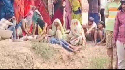 सेहुडा न्यू लाइफ हॉस्पिटल के पास अनियंत्रित होकर ट्रैक्टर खाई में गिरा,चालक की मौके पर हुई मौत