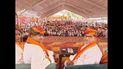 बड़ी सादड़ी: डूंगला: निकुंभ चौराहे पर तुलसी विवाह सामूहिक विवाह कार्यक्रम आयोजित, सांसद सीपी जोशी रहे मौजूद