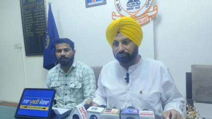 ਸੰਗਰੂਰ: ਨਸ਼ਾ ਮੁਕਤੀ ਦੇ ਪੂਰਬੀ ਮਾਲਵਾ ਜੋਨ ਦੇ ਕੁਆਰਡੀਨੇਟਰ ਜਗਦੀਪ ਸਿੰਘ ਜੱਗਾ ਨੇ ਇਮਪਰੂਵਮੈਂਟ ਟਰਸਟ ਦੇ ਦਫਤਰ ਵਿੱਚ ਕੀਤੀ ਪ੍ਰੈਸ ਕਾਨਫਰੰਸ