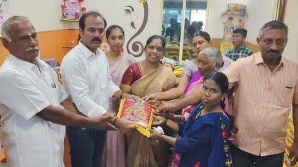 சேலம் தெற்கு: கோர்ட் ரோடு பகுதியில் அக்ஷய திரிதியை முன்னிட்டு தூய்மை பணியாளர் 500க்கும் மேற்பட்டோருக்கு நலத்திட்ட உதவிகள்