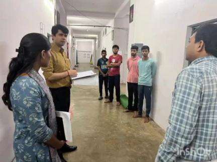 खैरलांजी: नगर मुख्यालय की जनजातीय संस्थाओं और छात्रावासों का आकस्मिक निरीक्षण करने पहुंचे डिप्टी कलेक्टर नायक, छात्रावास में कई छात्र अनुपस्थित पाए गए