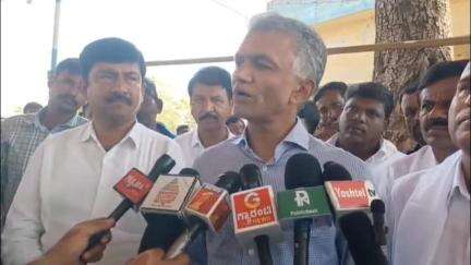ಕೋಲಾರ: ಜಾತಿಗಣತಿ ಸಮೀಕ್ಷೆಯಲ್ಲಿ ಎಲ್ಲರ ಅಭಿಪ್ರಾಯ ಪಡೆದು ಸಿಎಂ ಚರ್ಚೆ ಮುಂದುವರೆಸುತ್ತಾರೆ :ಕುರ್ಕಿ ಗ್ರಾಮದಲ್ಲಿ ಸಚಿವ ಕೃಷ್ಣಬೈರೇಗೌಡ