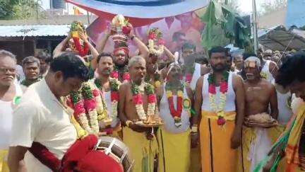 பென்னாகரம்: பி.வேலம்பட்டியில் ராஜகணபதி, மகா மாரியம்மன், கல்யாண சிவசுப்பிரமணியர் கோவிலில் கும்பாபிஷேக விழா