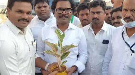గంగాధర నెల్లూరు: కార్వేటినగరం మేజర్ పంచాయతీ పరిధిలో వేగంగా సమస్యల పరిష్కారం :జీడి నెల్లూరు ఎమ్మెల్యే థామస్#