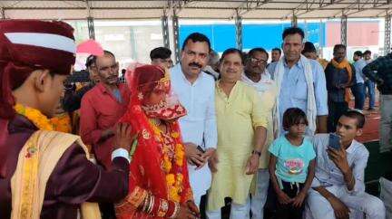 बासोदा: बासौदा की नवीन कृषि उपज मंडी में मुख्यमंत्री कन्यादान योजना के तहत 227 जोड़ों का विवाह संपन्न हुआ