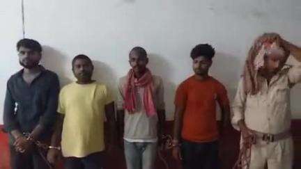 मुशहरी: उत्पाद विभाग ने जिले में छापेमारी कर चार शराब कारोबारियों को गिरफ्तार किया, जेल भेजा