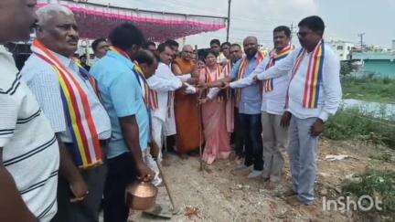 ಹಾಸನ: ನಗರದಲ್ಲಿ ಛಲವಾದಿ ಭವನ ನಿರ್ಮಾಣ ಕಟ್ಟಡದ ಕಾಮಗಾರಿಗೆ 
ಶಾಸಕ ಹೆಚ್.ಪಿ. ಸ್ವರೂಪ್ ಗುದ್ದಲಿ ಪೂಜೆ