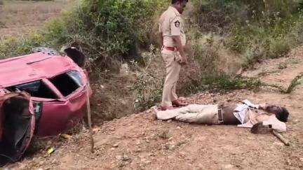 కనిగిరి: కంభంపాడు- కోవిలంపాడు రహదారిలో అదుపుతప్పి కారు బోల్తా, అక్కడికక్కడే వ్యక్తి మృతి
