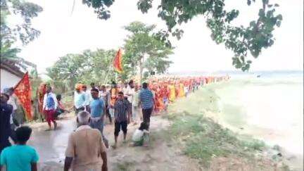 गम्हरिया: भेलवा में बजरंगबली की प्राण प्रतिष्ठा को लेकर निकाली गई भव्य कलश यात्रा