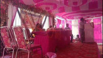 हसनपुरा: हसनपुरा प्रखंड में कार्यरत प्रखंड शिक्षा पदाधिकारी के सेवानिवृत होने पर विदाई सह सम्मान समारोह का हुआ आयोजन