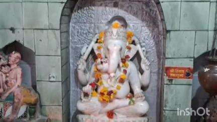 साकोली: साकोली येथील गणेश वार्डामधील गणपती मंदिराचा खासदार डॉ. प्रशांत पडोळे यांच्या हस्ते झाला भूमिपूजन शुभारंभ