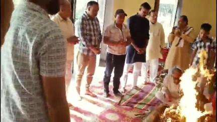 रामपुर मनिहारन: श्री ठाकुर द्वारा मंदिर में धूमधाम से हर्षोल्लास के साथ भगवान परशुराम की जयंती मनाई गई