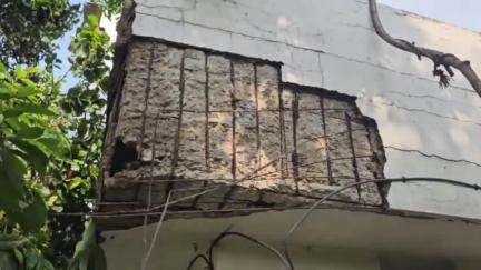 വെെത്തിരി: പുൽപള്ളി തപാൽ പോസ്റ്റ് ഓഫീസ് കെട്ടിടം ഇടിഞ്ഞു വീഴുമെന്ന ഭീതിയിൽ നാട്ടുകാരും ജീവനക്കാരും #localissue