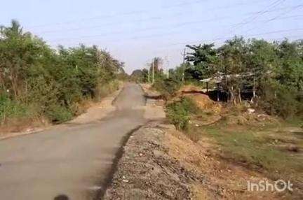 માંગરોળ: લવેટ ગામના હરી ફળિયા થી ઇસનપુર જતા માર્ગ પર આવેલ નીચો ડુબાઉ પુલ ને ઊંચો કરવા સ્થાનિકોએ માંગ કરી #jansamsya