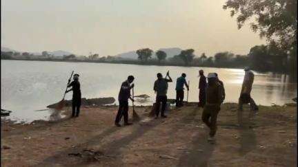 चंदला: चंदला में जल गंगा संवर्धन अभियान के कार्यों का लवकुशनगर एसडीएम ने किया निरीक्षण