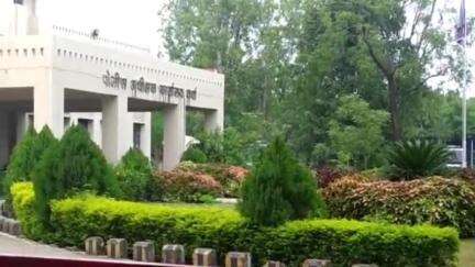 वर्धा: जिल्ह्यात अवैधरित्या दारू विक्री तसेच वाहतूक करणाऱ्यावर कारवाई; 32 आरोपीवर गुन्हे दाखल