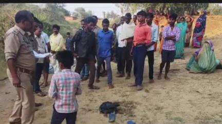घोरावल: पन्नूगंज थाना क्षेत्र के पडरी कला गांव के पास हंसुआ नाले में मिला युवक का शव, पहचान रंजीत उर्फ राजा पांडे के रूप में हुई