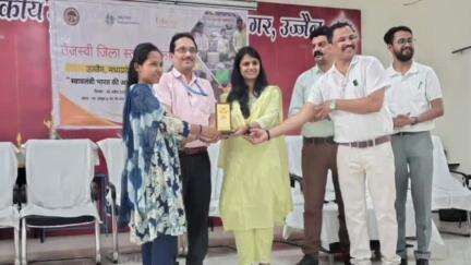 घट्टिया: शा. उ.मा विद्यालय पानबिहार के छात्रों ने जिला स्तरीय मेले में अपने मॉडल का प्रदर्शन किया