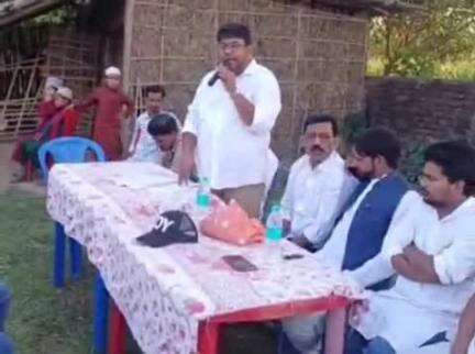 बहादुरगंज: बहादुरगंज विधानसभा क्षेत्र में AIMIM के दर्जनों नेता और कार्यकर्ता पार्टी से नाराज, दिया सामूहिक इस्तीफा