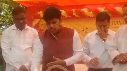 सिमरिया: उपायुक्त रमेश घोलप पहुंचे सिमरिया, उदयन स्कूल के स्थापना दिवस समारोह में हुए शामिल