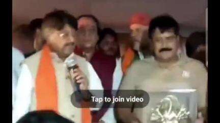 राऊ: राउ में कार्यक्रम के दौरान मंच टूटा, कैबिनेट मंत्री कैलाश विजयवर्गीय बाल-बाल बचे, चोट नहीं आई