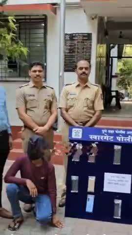 पुणे शहर: स्वारगेट, पुणे स्टेशन, शिवाजीनगर येथील बसस्थानकावर प्रवाशांचे मोबाईल चोरणाऱ्या दोघांना पोलीसांनी पकडले