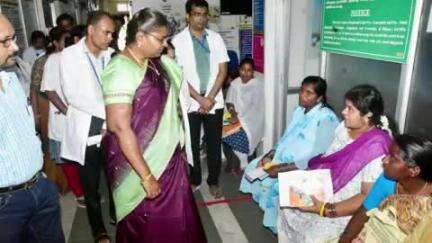 ராசிபுரம்: அரசு மாவட்ட தலைமை மருத்துவமனையில் நோயாளிகள் நலச்சங்க ஆளும் குழு கூட்டம் நடைபெற்றது