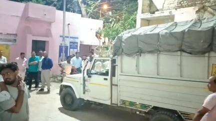 हैदरगढ़: मंगलपुर के पास सामने से आ रहे अज्ञात वाहन ने बाइक सवार युवकों को रौंदा, हादसे में दो युवकों की हुई मौत