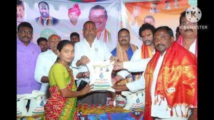 మిర్యాలగూడ: కాంగ్రెస్ ప్రభుత్వం పేదలకు సన్న బియ్యం పంపిణీ చేయడం వరం లాంటిదని ఎమ్మెల్యే లక్ష్మారెడ్డి ఎమ్మెల్సీ శంకర్ నాయక్ వెల్లడి