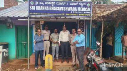 ಮುಂಡಗೋಡ: ಮಳಗಿ ಸೇರಿ ವಿವಿಧೆಡೆ ಅನಧಿಕೃತವಾಗಿ ನಡೆಸುತ್ತಿದ್ದ ಕ್ಲಿನಿಕ್ ಗಳ ಮೇಲೆ ದಾಳಿ