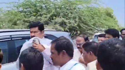 ಕನಕಗಿರಿ: ಸಚಿವ ಶಿವರಾಜ_ಎಸ್_ತಂಗಡಗಿ ಕನಕಗಿರಿ ಪಟ್ಟಣದಲ್ಲಿ ಅಲ್ಪಸಂಖ್ಯಾತರ ಕಾಲೋನಿಯಲ್ಲು ರಸ್ತೆ ಕಾಮಗಾರಿಗೆ ಪಟ್ಟಣದಲ್ಲಿ ಚಾಲನೆ