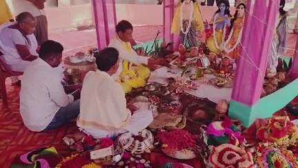गोइलकेरा: डालैकेला में विधायक जगत माझी ने हरि संकीर्तन का किया उद्घाटन