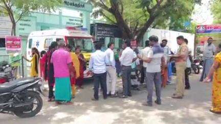 அரவக்குறிச்சி: ஈசநத்தம் அருகே தனியார் கல்லூரி பேருந்து பள்ளத்தில் கவிழ்ந்து விபத்து, 7 பேர் படுகாயம்
