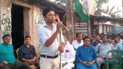 খেজুরি ১: শিক্ষকদের চাকরি হারানোর পেছনে দায়ী শুভেন্দু অধিকারীরা আজ ভীম বাজারের পথসভায় বিস্ফোরক মন্তব্য করেন তৃণমূল ব্লক যুব সভাপতি