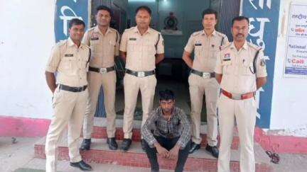घरघोड़ा: लैलूंगा रोड पर गांजा बेचने पहुंचे युवक को घरघोड़ा पुलिस ने किया गिरफ्तार