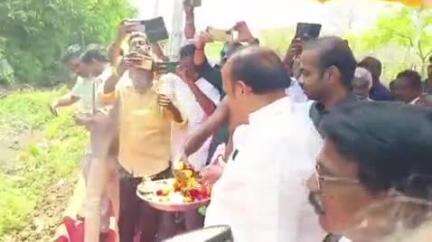 சிதம்பரம்: டெல்டா பகுதியில் தூர்வார் மணி தொடங்கியுள்ளது சிதம்பரத்தில் அமைச்சர் எம் ஆர்.கே.பன்னீர்செல்வம் பேட்டி