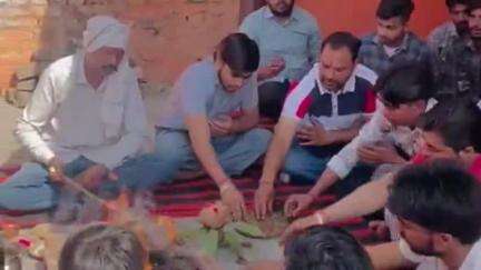 देवधर के पास इस्माइलपुर गांव में राम जन्मोत्सव पर हवन और प्रशाद वितरण का आयोजन