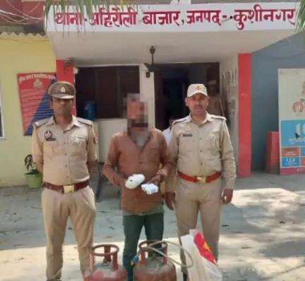 खड्डा: अहिरौली बाजार पुलिस ने चोरी के मामले में एक अभियुक्त को भेजा जेल