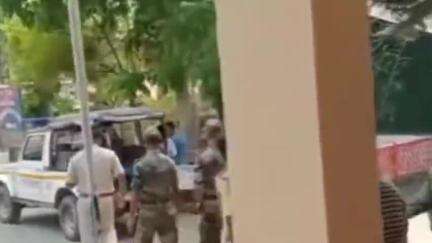 কাঞ্চনপুর: কাঞ্চনপুরের সীমান্তবর্তী এলাকা থেকে জঙ্গি সংগঠনের নেতা অনিদা রিয়াঙকে গ্রেফতার করে উত্তর জেলা পুলিশের স্পেশাল ব্রাঞ্চ