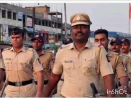 चिमूर: चिमूर शहरात चिमूर पोलिसांनी काढला रूट मार्च