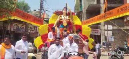 पैठण: पैठण शहरात रामनवमी मोठ्या उत्साहात साजरी,
जयश्रीरामाच्या जयघोषाने पैठण शहर दणाणले..