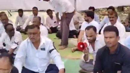 पाटोदा: मुस्लिम समाजाच्या विरोधात असणारे वक्फ बोर्ड बिल रद्द करा, पाटोदा पंचायत समिती समोर मुस्लिम समाजाची मागणी