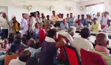 मारगोमुंडा: मार्गो मुंडा प्रखंड कार्यालय में बीडीओ सह सीओ शशि संदीप सोरेन की अध्यक्षता में बैठक, संथाल सिविल रूल्स और संथाल परगना टेनेंसी एक्ट पर चर्चा हुई
