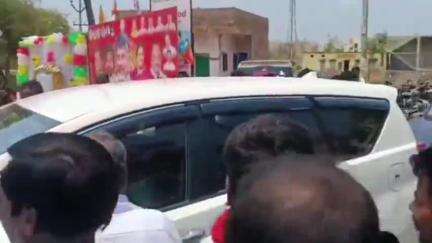 నల్లజర్ల లో పలు అభివృద్ధి కార్యక్రమాల్లో పాల్గొన్న రాజమండ్రి ఎంపీ దగ్గుపాటి పురుమేశ్వరి