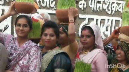 मालथोन: मालथौन में धूमधाम से निकाले गए विसर्जन के लिए जवारे