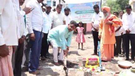 ಸಿಂದಗಿ: ಆಸಂಗಿಹಾಳ ಗ್ರಾಮದಲ್ಲಿ ಸಮುದಾಯ ಭವನ ಭೂಮಿ ಪೂಜೆ ಮಾಡಿದ ಶಾಸಕ ಅಶೋಕ ಮನುಗೊಳಿ