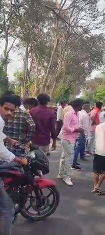 खड्डा: नेबुआ नौरंगिया थाना क्षेत्र में दो मार्ग दुर्घटनाओं में एक की मौत, पांच घायल