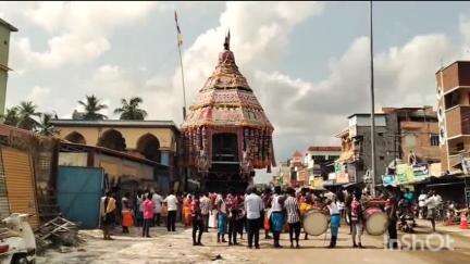 சீர்காழி: வைத்தீஸ்வரன்கோயில் பங்குனி பிரமோற்சவ தேரோட்டம் - பஞ்ச மூர்த்தி சுவாமிகள் நான்கு தேரில் எழுந்தருளி பக்தர்கள் தரிசனம்
